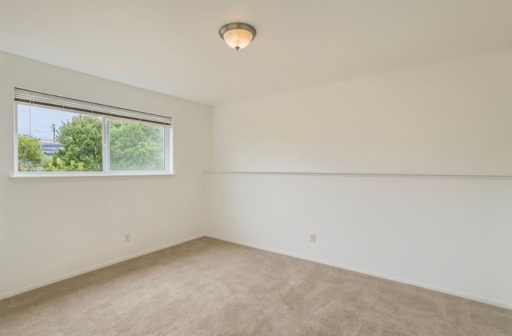 Building Photo - 6008 S Mason Ave