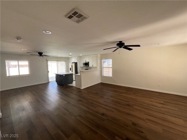 Building Photo - 616 High Grass Ct