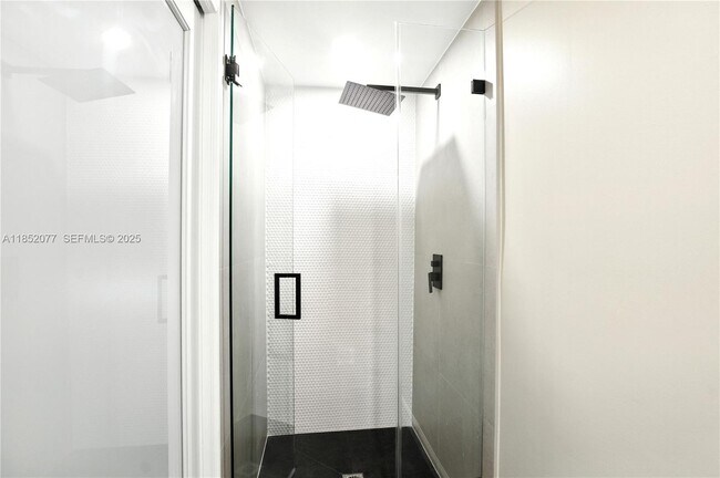 Building Photo - 1573 Pennsylvania Ave