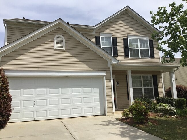 Building Photo - 10 Canso St