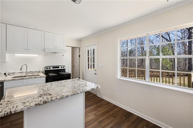 Building Photo - 3841 Cherokee Trail