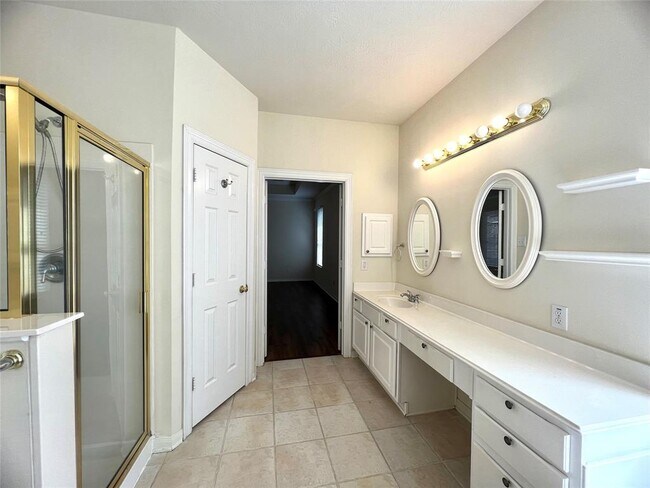 Building Photo - 23734 Indian Hills Way