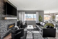 Building Photo - 9704 SW 173rd Ave