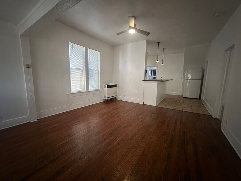 Building Photo - 335 Orange Ave