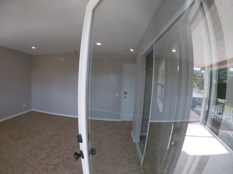 Bedroom 1 - 17350 Pinnell St