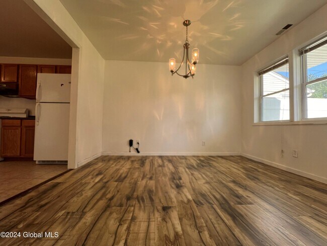 Building Photo - 313 Chiswell Rd