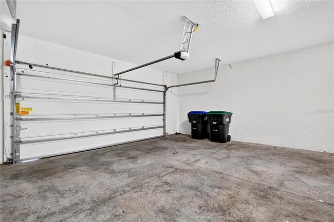 Building Photo - 13831 Farella Aly