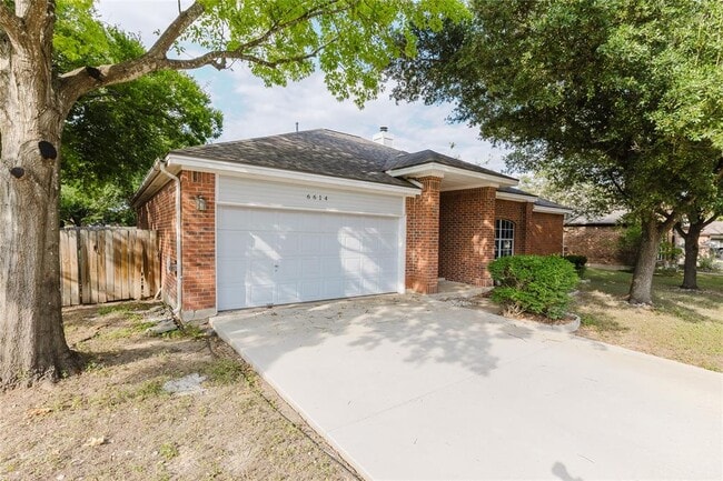 Building Photo - 6614 Bramber Ln
