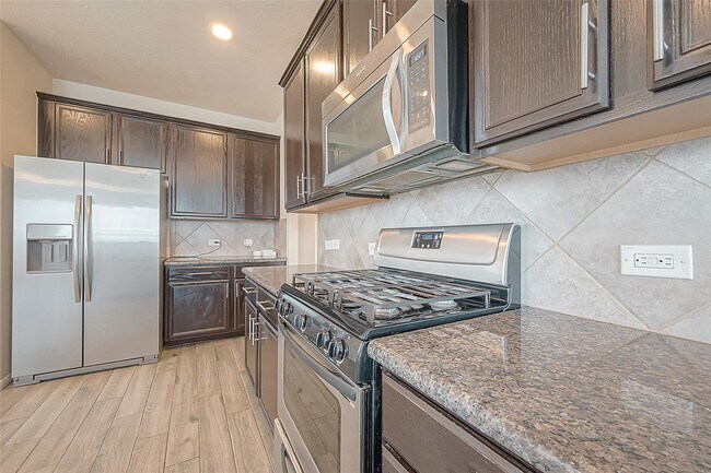Building Photo - 3403 Lilac Ranch Dr