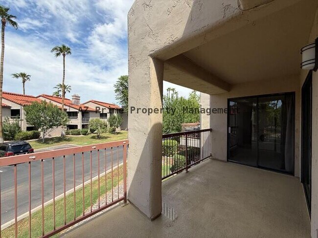 Building Photo - 9345 N 92nd St