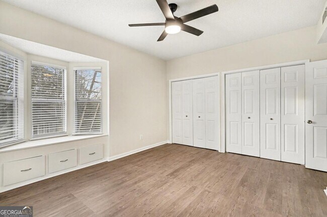 Building Photo - 106 Ivy Green Ln SE