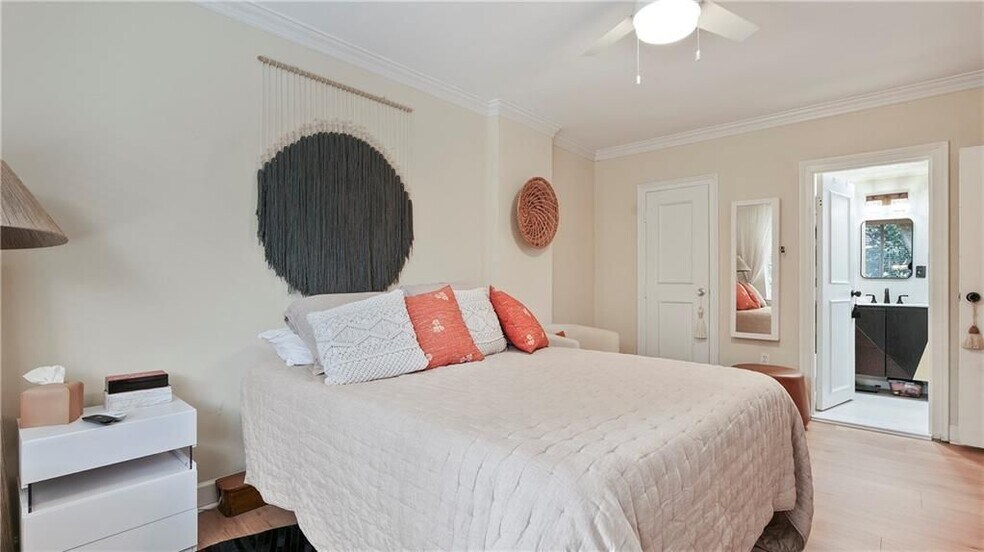 Building Photo - 2637 Peachtree Rd