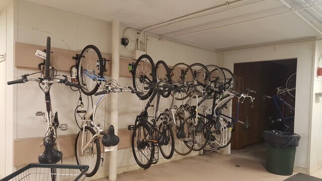 Building Photo - 50 Green St