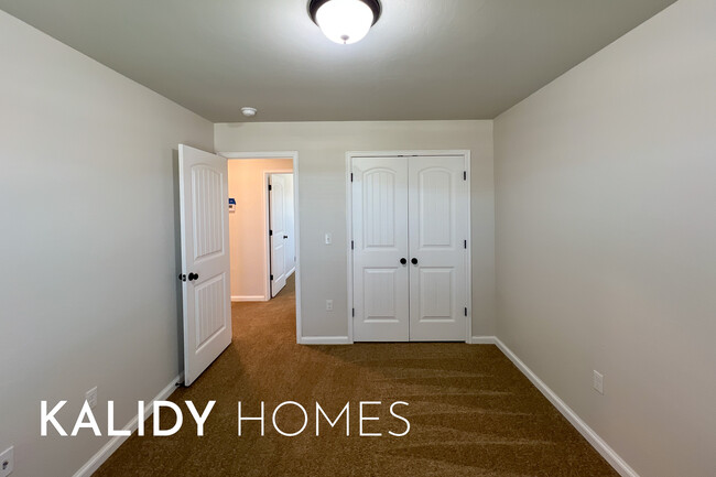 Building Photo - 4812 Crystal Hill Dr