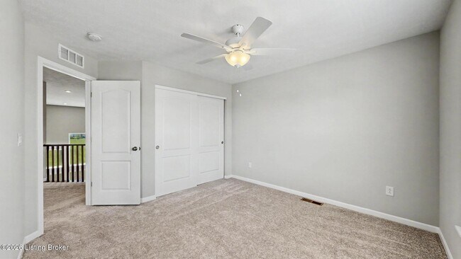 Building Photo - 15802 Stonehouse Ct