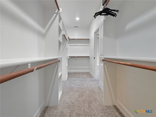 Building Photo - 1066 Vista Dr