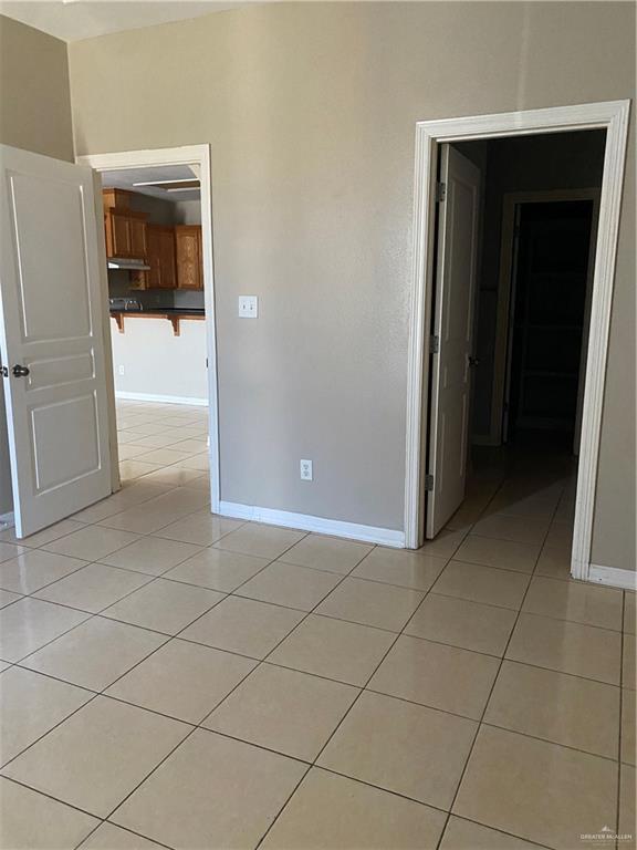 Building Photo - 19 Scottland Dr