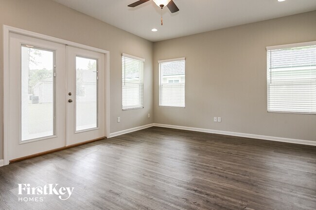 Building Photo - 10199 Mc Laurin Rd