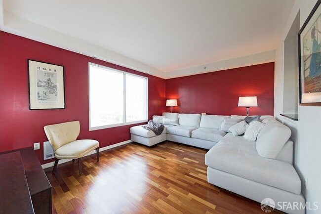 Building Photo - 140 Van Ness Ave