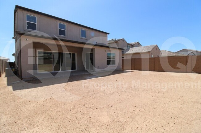 Building Photo - 5976 E Quail Ave