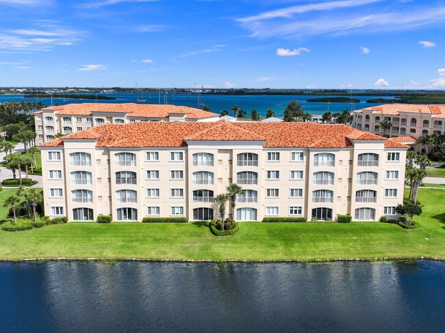 Building Photo - 1 Harbour Isle Dr E
