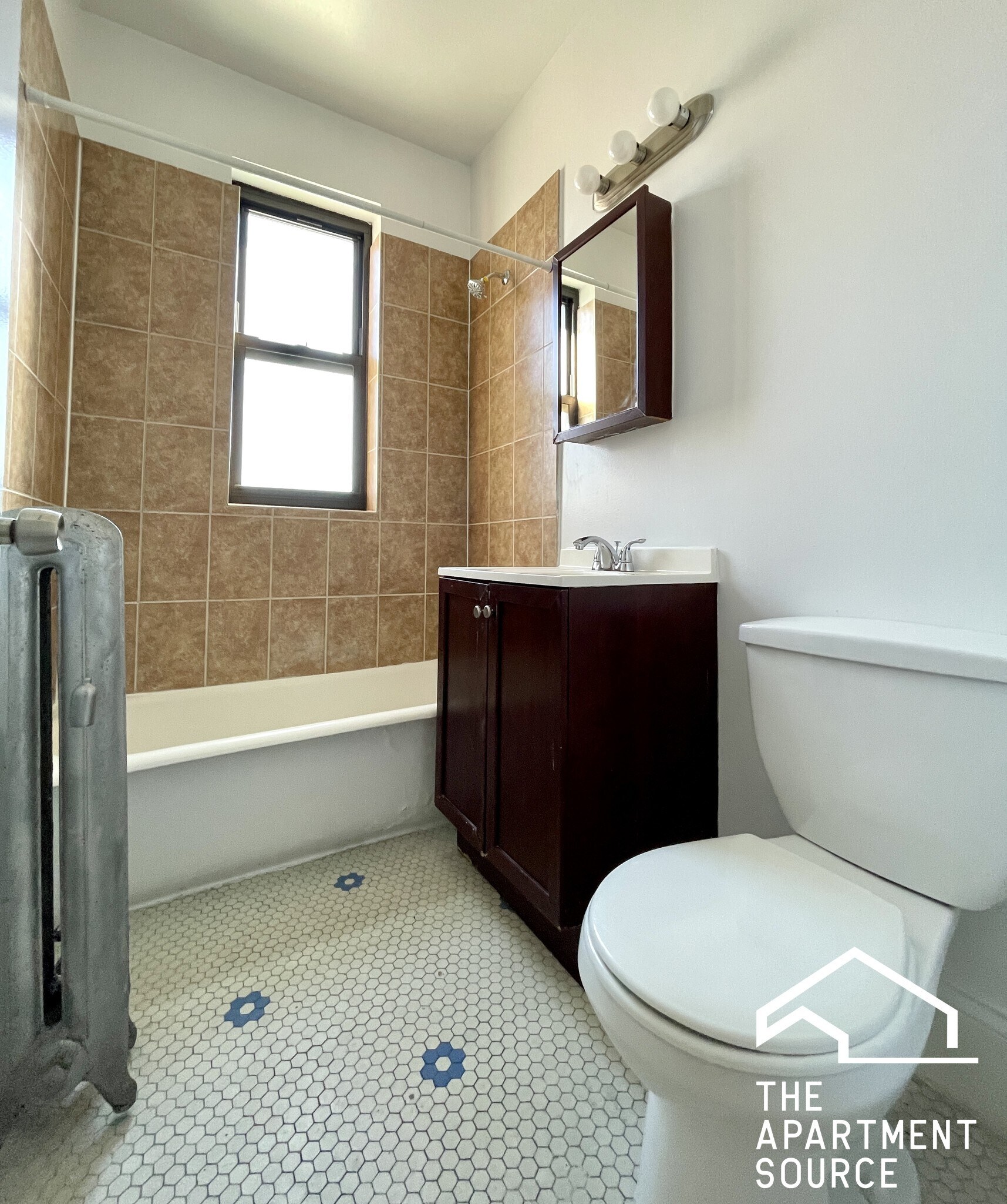 Building Photo - 2714 N Sawyer Ave