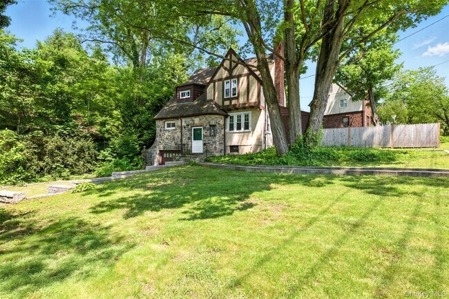 Building Photo - 1 Kennedy Pl