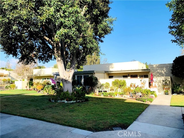 Building Photo - 956 Calle Aragon