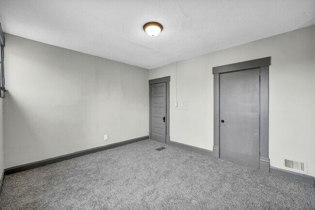 Building Photo - 365 S Eureka Ave