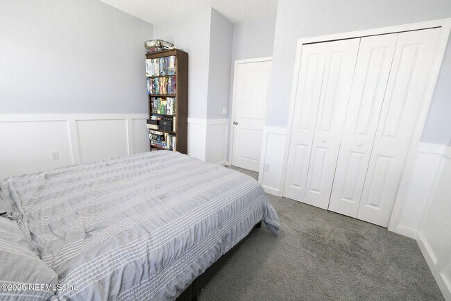 Building Photo - 35 Mercutio Ln