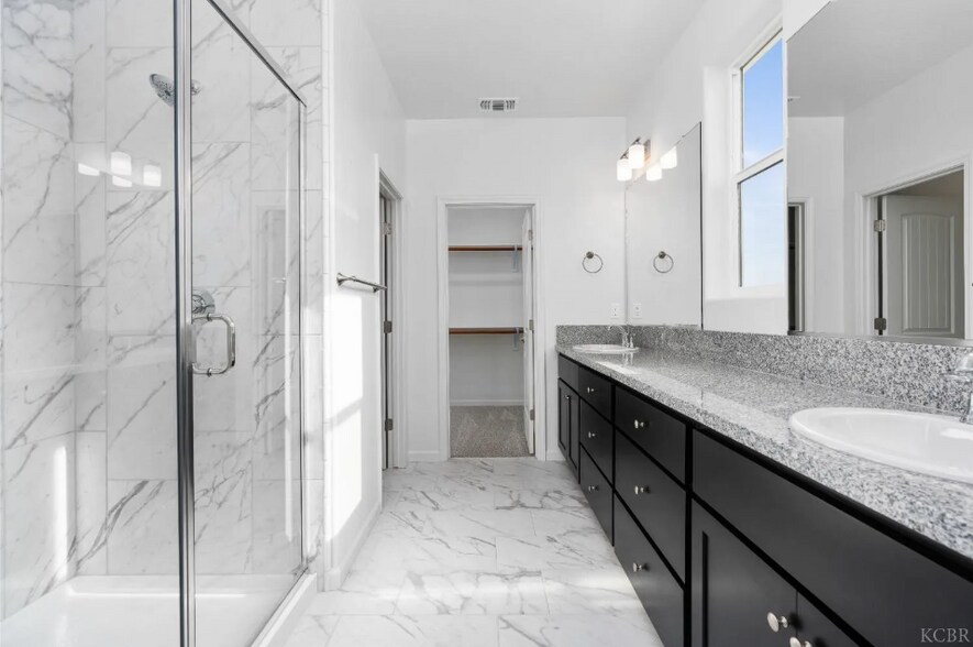 Building Photo - 2571 Chianti Wy