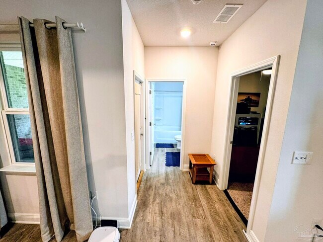 Building Photo - 7867 White Ash Ct