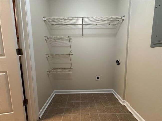 Building Photo - 13202 Fairington Ridge Cir