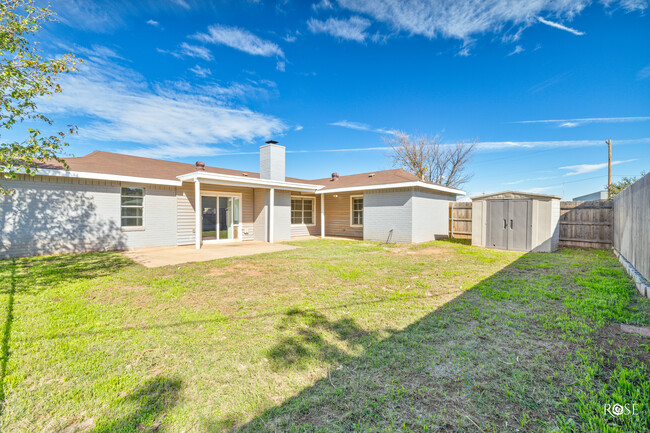 Building Photo - 2917 Nueces Dr