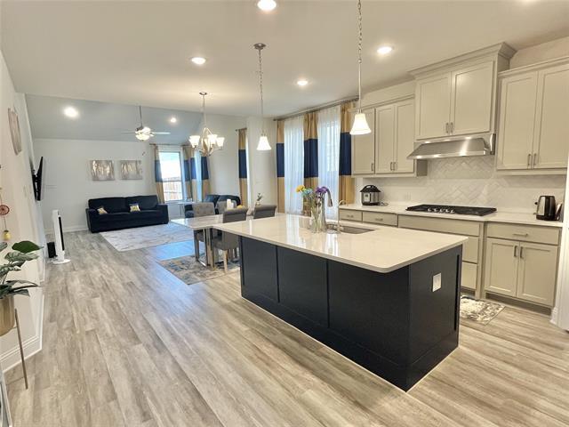 Building Photo - 3121 Casablanca St