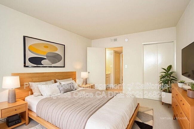 Building Photo - 8745 Delgany Ave