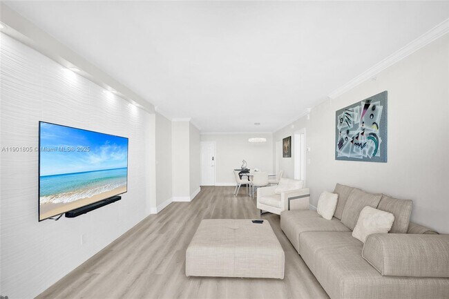 Building Photo - 2501 S Ocean Dr