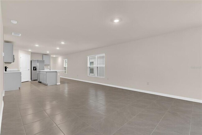 Building Photo - 2872 NE 21st Ct Rd