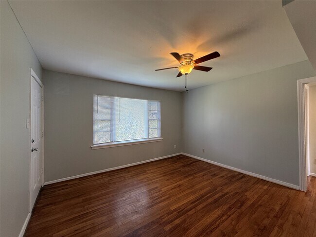 Building Photo - 1314 Heights Blvd