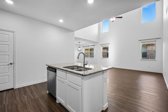 Building Photo - 2225 Barx Dr