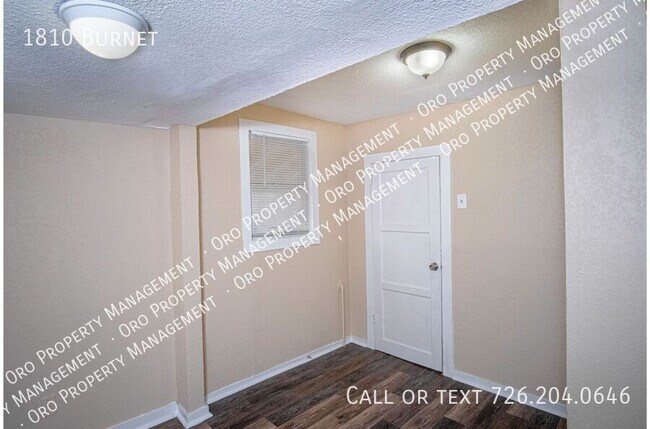 Building Photo - 1810 Burnet-