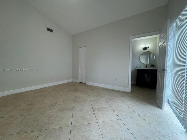 Building Photo - 12833 SW 146th Terrace