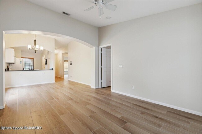 Building Photo - 1030 Luminary Cir