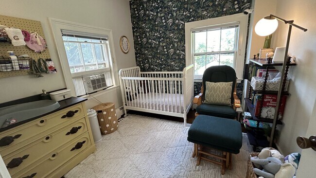 Second Bedroom - 613-2 Chapel St