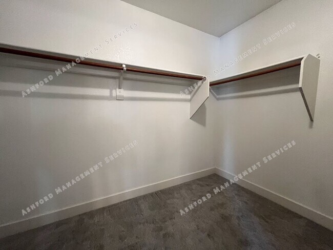 Building Photo - 16261 N 91st Dr