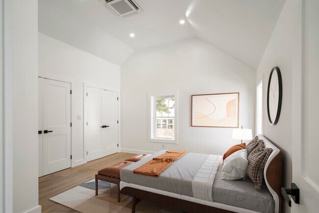 Building Photo - 89 5th St