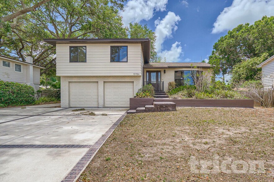 Building Photo - 13764 86th Ave N