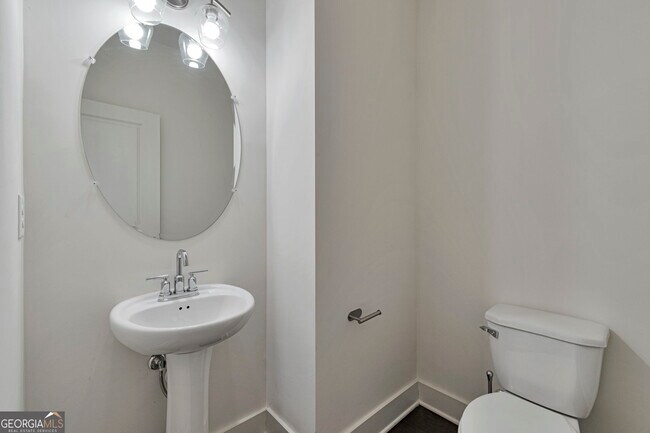 Building Photo - 108 Cannondale Dr