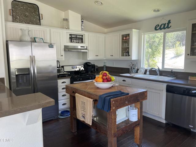 Building Photo - 88 Upper Lake Rd