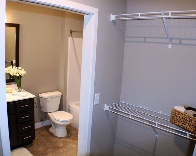 Building Photo - $1,625 | 2 Bedroom, 2 Bathroom Luxury CONDO | PET Friendly* | Sublease* | Available for February ...